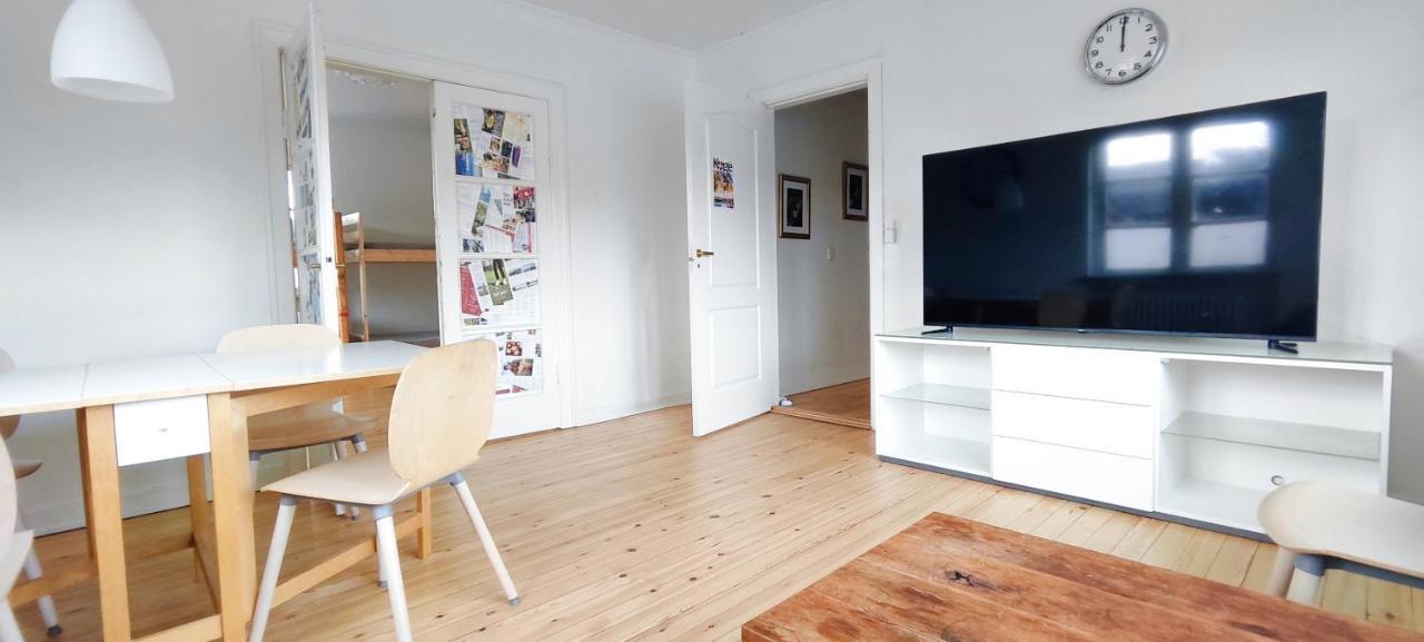 Catch Hostel Кеге Екстер'єр фото